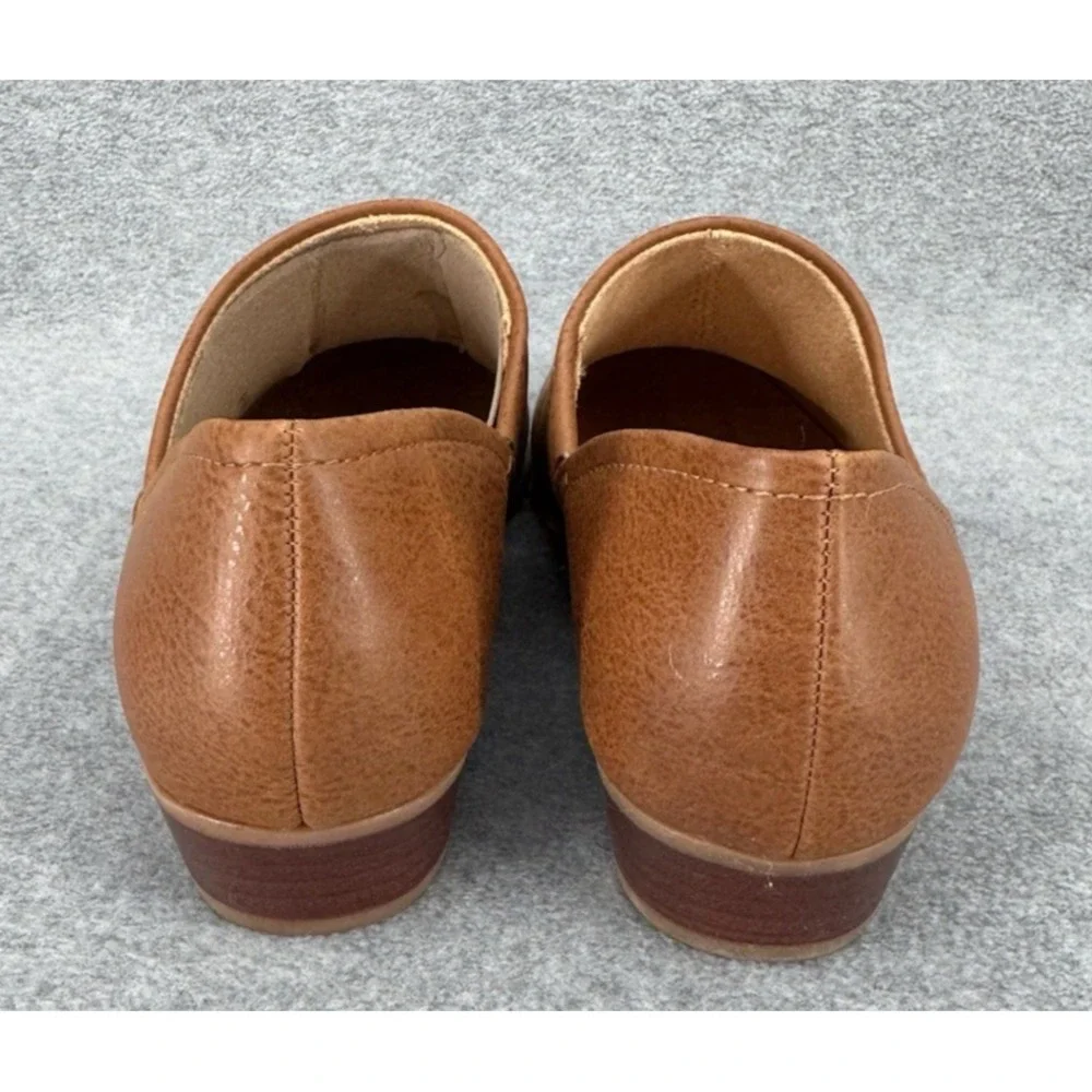 Naturalizer Women's Brown Slip On Loafer Heels Comfort Shoes Size 6M‎
